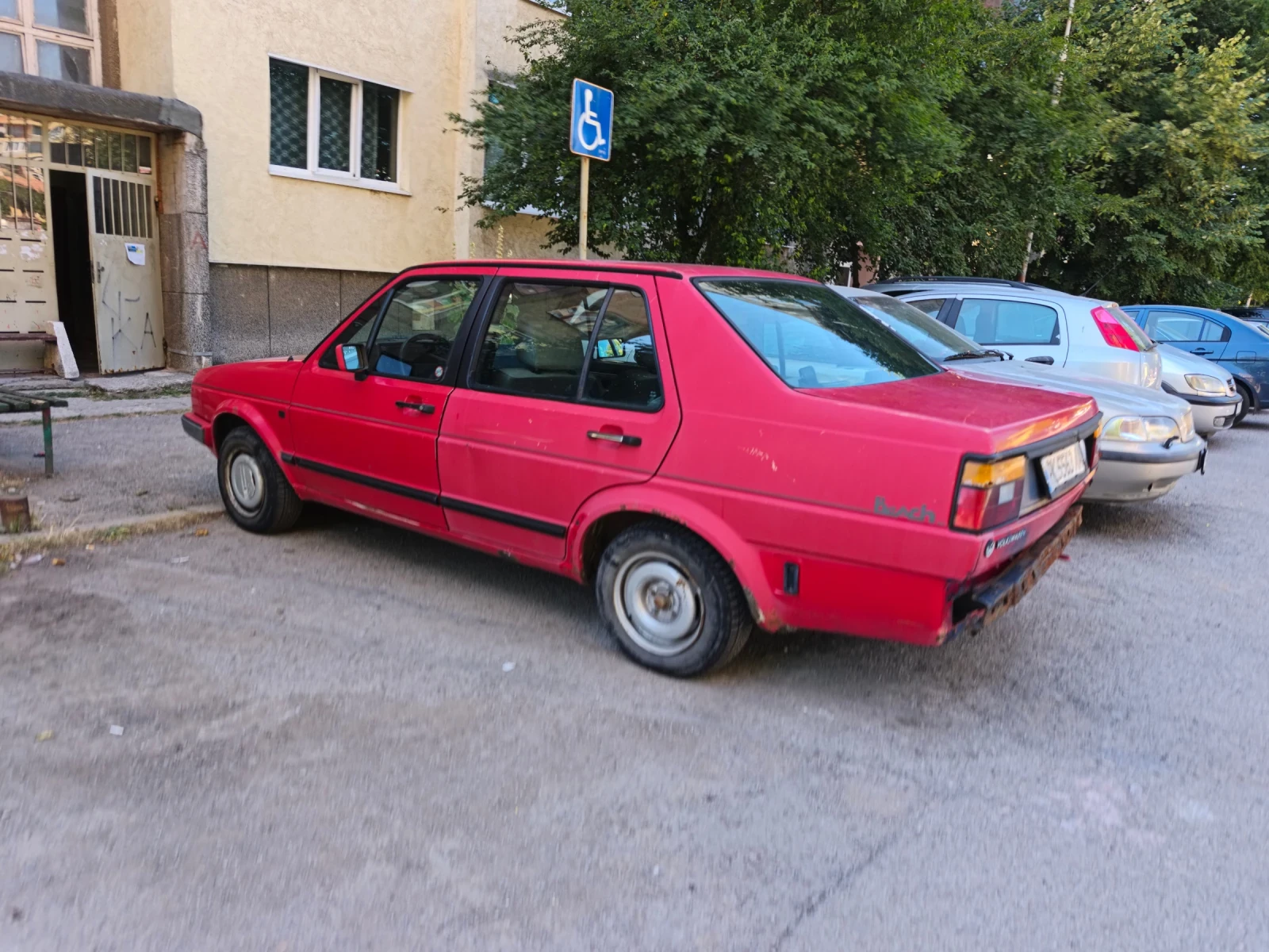 VW Jetta, снимка 2 - Автомобили и джипове - 55728621
