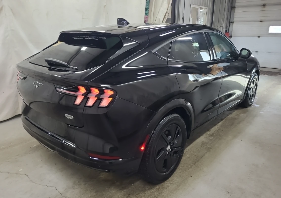 Ford Mustang Mach-E CALIFORNIA ROUTE 1 | EXTENDET RANGE | 4X4, снимка 3 - Автомобили и джипове - 56047114