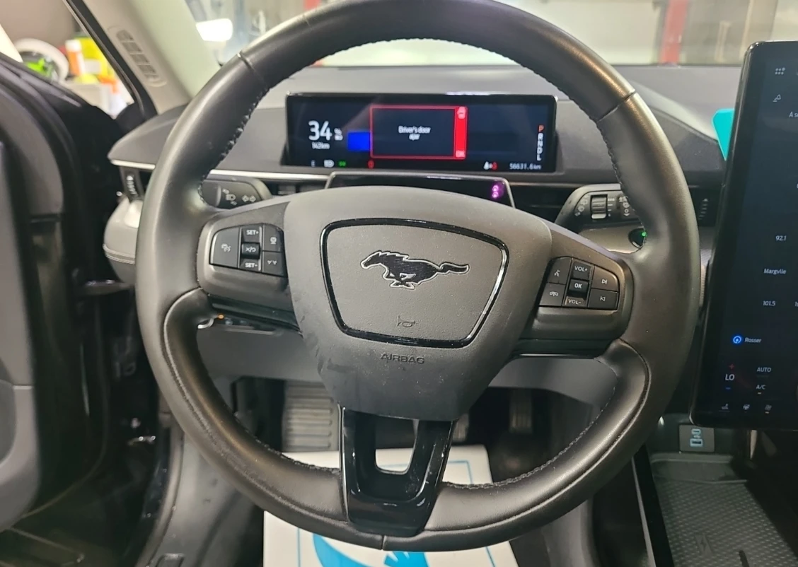 Ford Mustang Mach-E CALIFORNIA ROUTE 1 | EXTENDET RANGE | 4X4, снимка 7 - Автомобили и джипове - 56047114