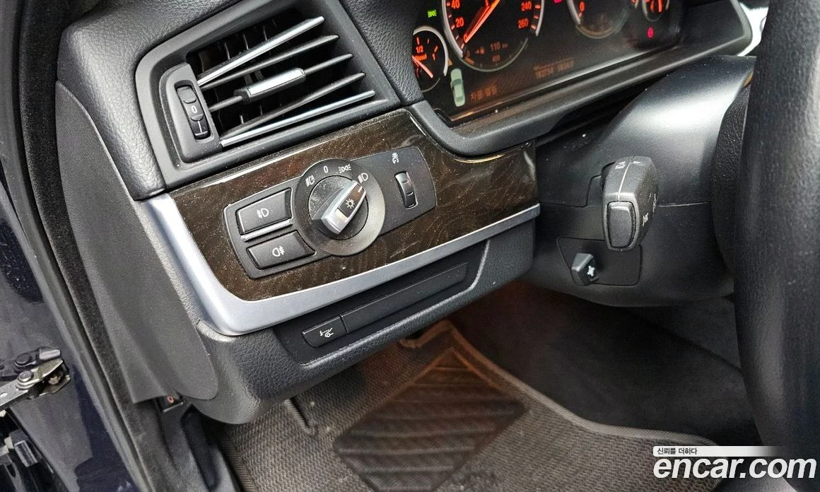 BMW 520 520d, снимка 17 - Автомобили и джипове - 56107557