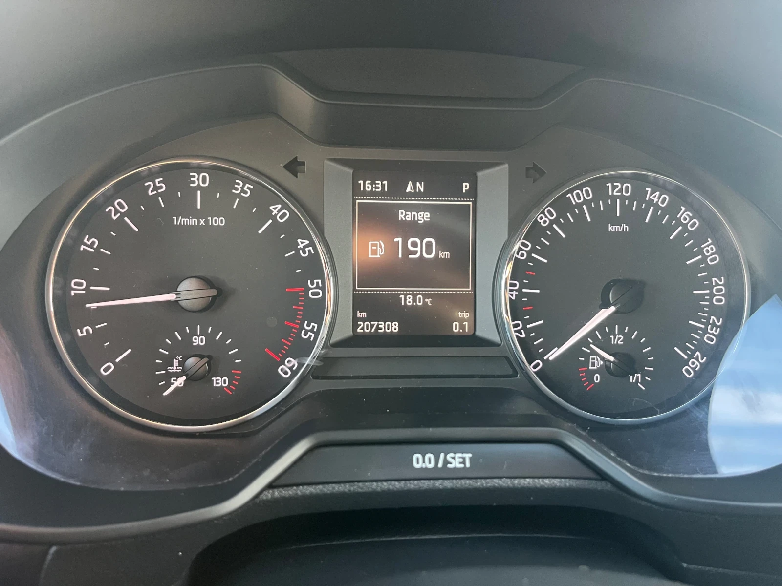 Skoda Octavia 2.0 TDI 150hp, снимка 10 - Автомобили и джипове - 56404552