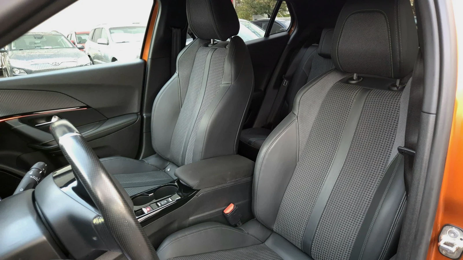 Peugeot 2008 GTI ELECTRIC , снимка 11 - Автомобили и джипове - 56618133