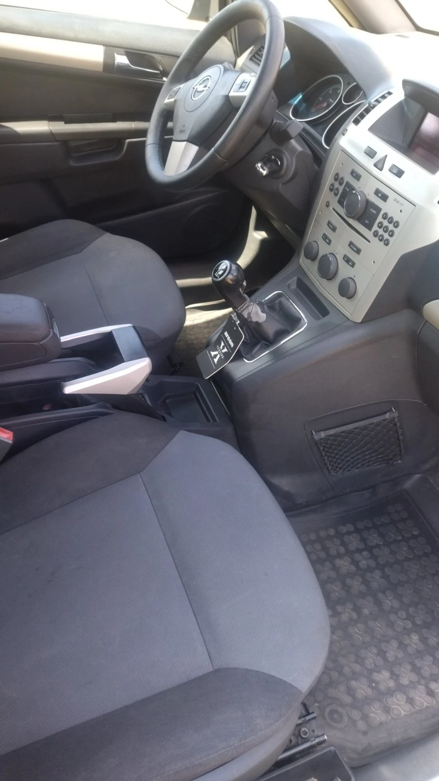 Opel Zafira, снимка 2 - Автомобили и джипове - 56715101