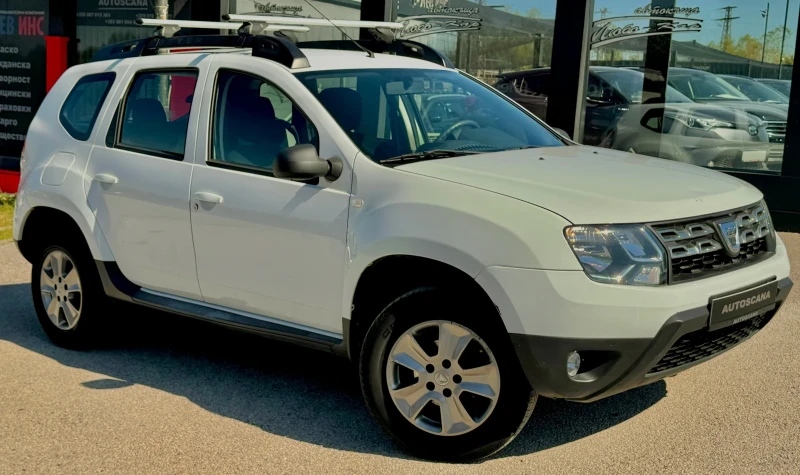 Dacia Duster Фабрична газ, снимка 3 - Автомобили и джипове - 47385793