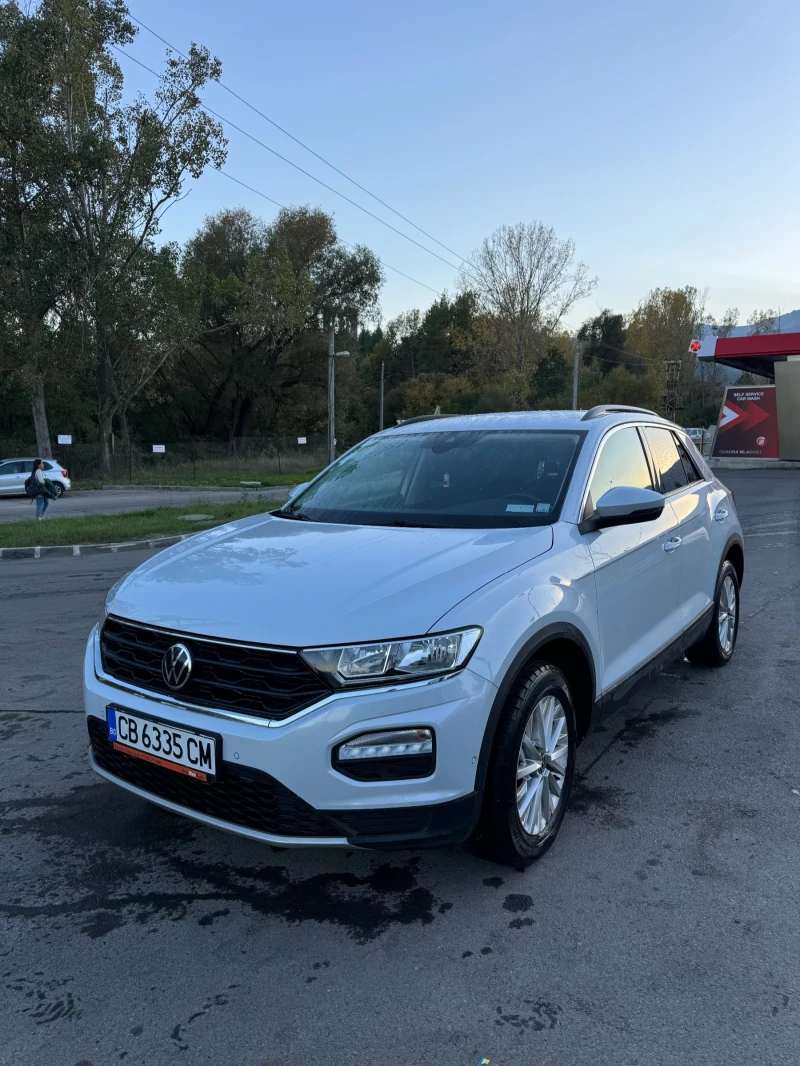 VW T-Roc, снимка 1 - Автомобили и джипове - 47680569