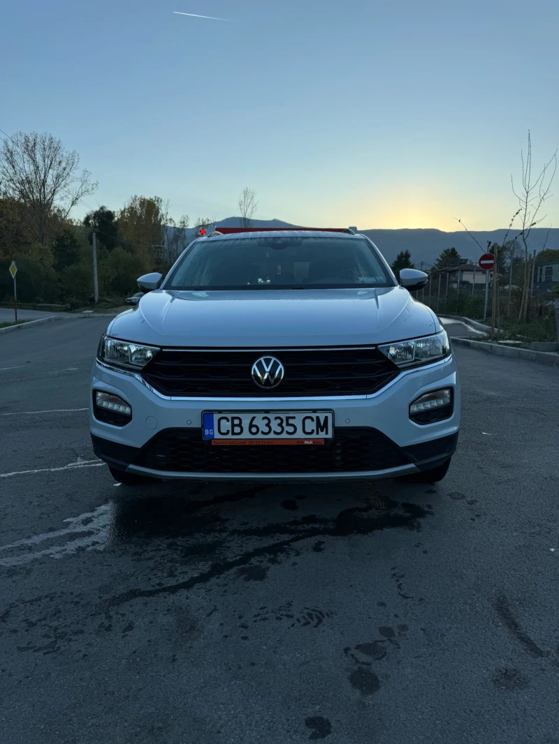 VW T-Roc, снимка 2 - Автомобили и джипове - 47680569