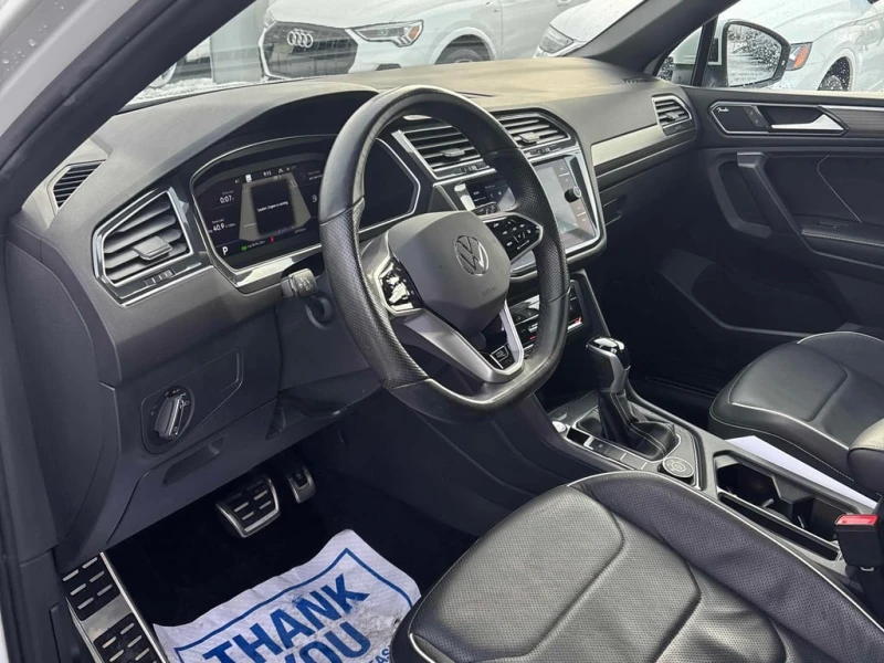VW Tiguan * Highline R Line * CARFAX * БЕЗ ПЪРВОНАЧАЛНА ВНОС, снимка 5 - Автомобили и джипове - 53025430