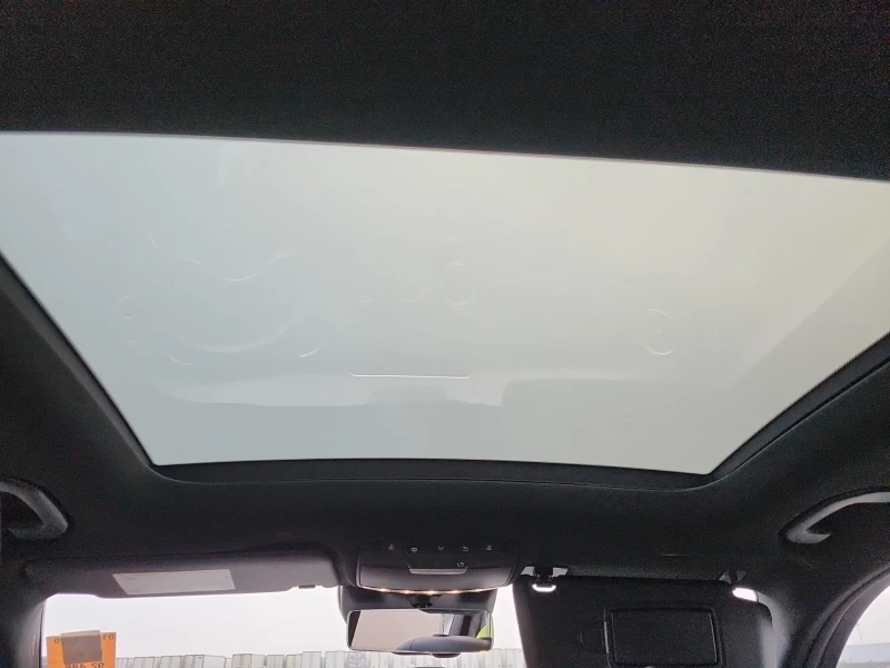 Mercedes-Benz GLC 300 4MATIC* AMG-PACK* DISTRONIC* LANE-ASSIST* DIGITAL*, снимка 12 - Автомобили и джипове - 53338150