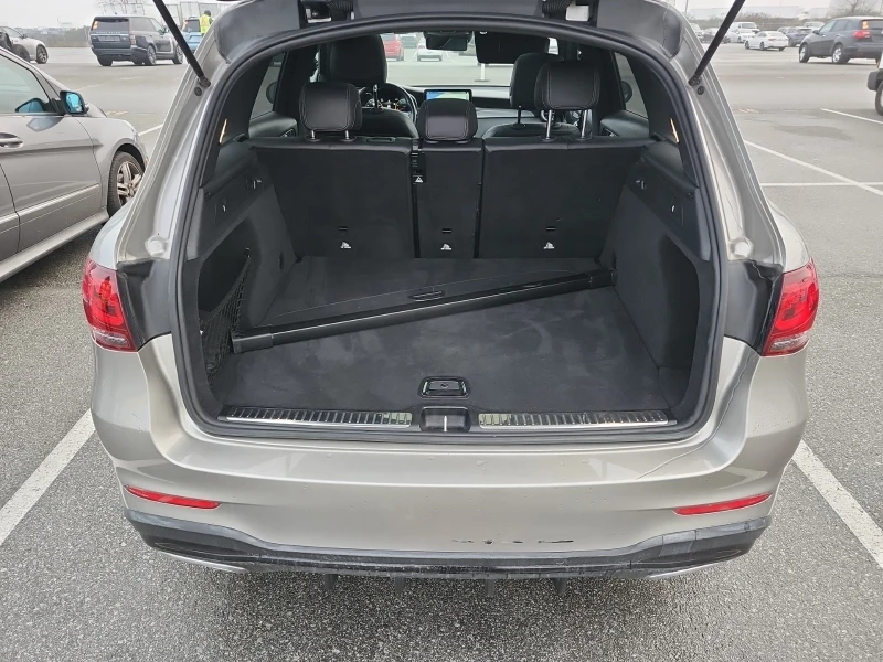 Mercedes-Benz GLC 300 4MATIC* AMG-PACK* DISTRONIC* LANE-ASSIST* DIGITAL*, снимка 5 - Автомобили и джипове - 53338150