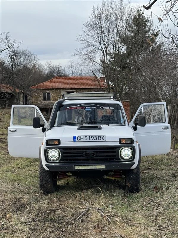 Lada Niva, снимка 16 - Автомобили и джипове - 54226211