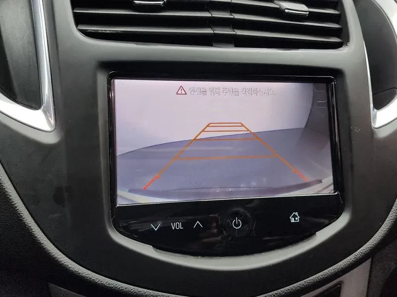 Chevrolet Trax 1.4, снимка 15 - Автомобили и джипове - 54330252