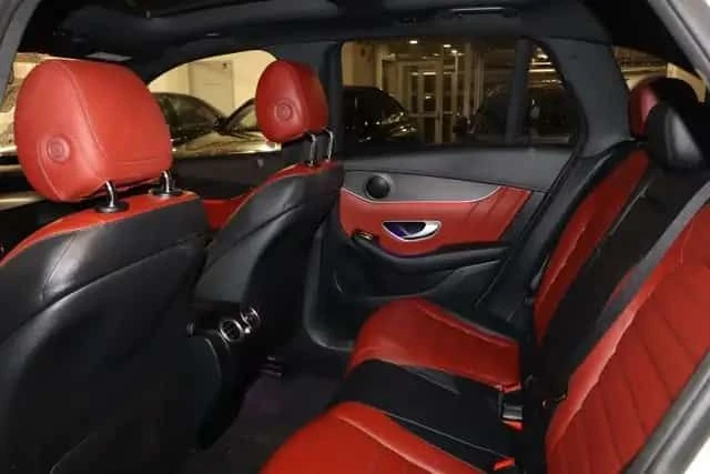Mercedes-Benz GLC 43 AMG  Night PKG * ПОДГРЕВИ * ПАНО * KEYLESS* CARFAX, снимка 9 - Автомобили и джипове - 54416060