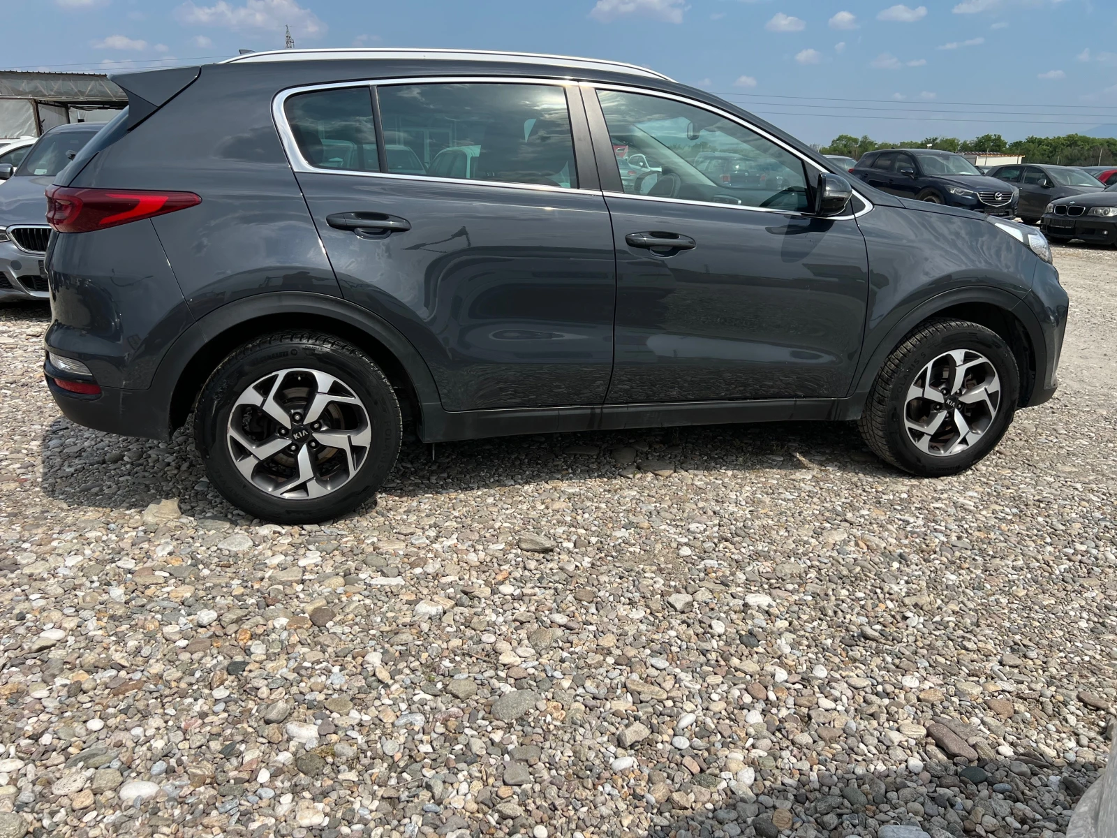 Kia Sportage 1.6 (КАТО НОВА) - изображение 5