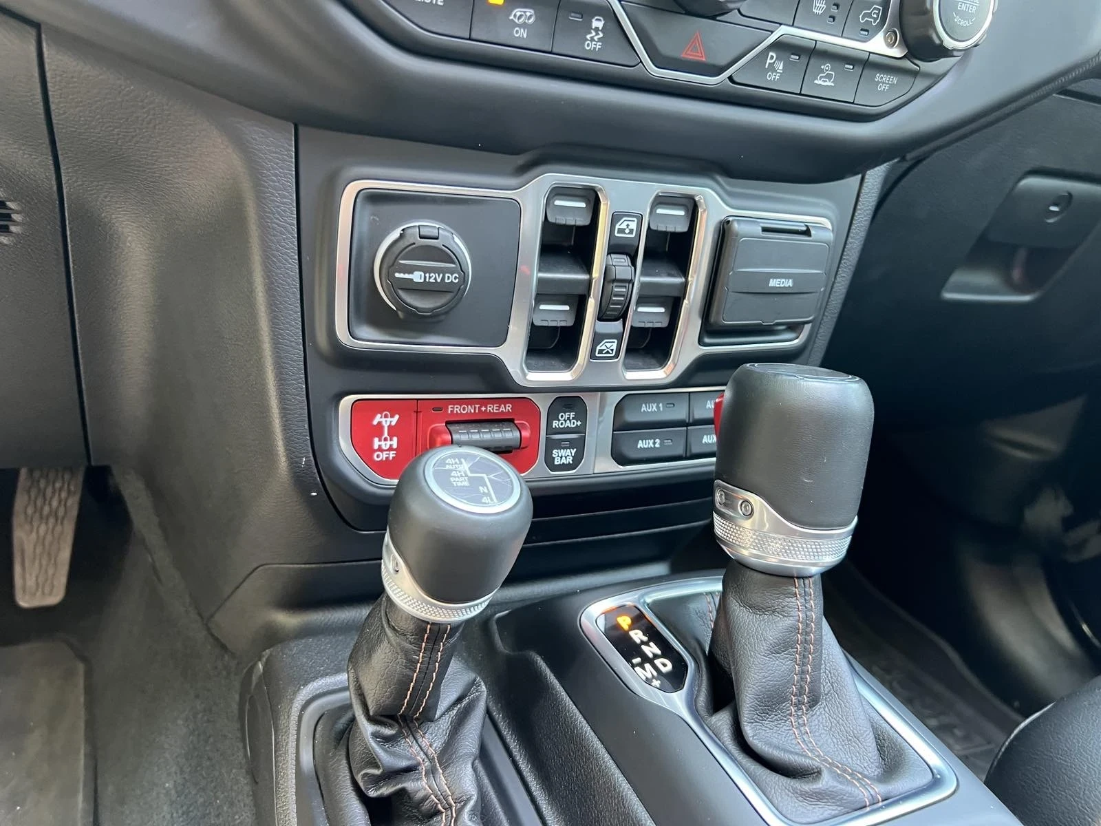 Jeep Wrangler RUBICON. 6.4L. HEMI | Mobile.bg   13