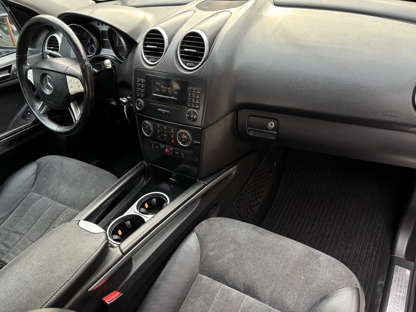 Mercedes-Benz ML 320 CDI 224 HP, снимка 8 - Автомобили и джипове - 53740455