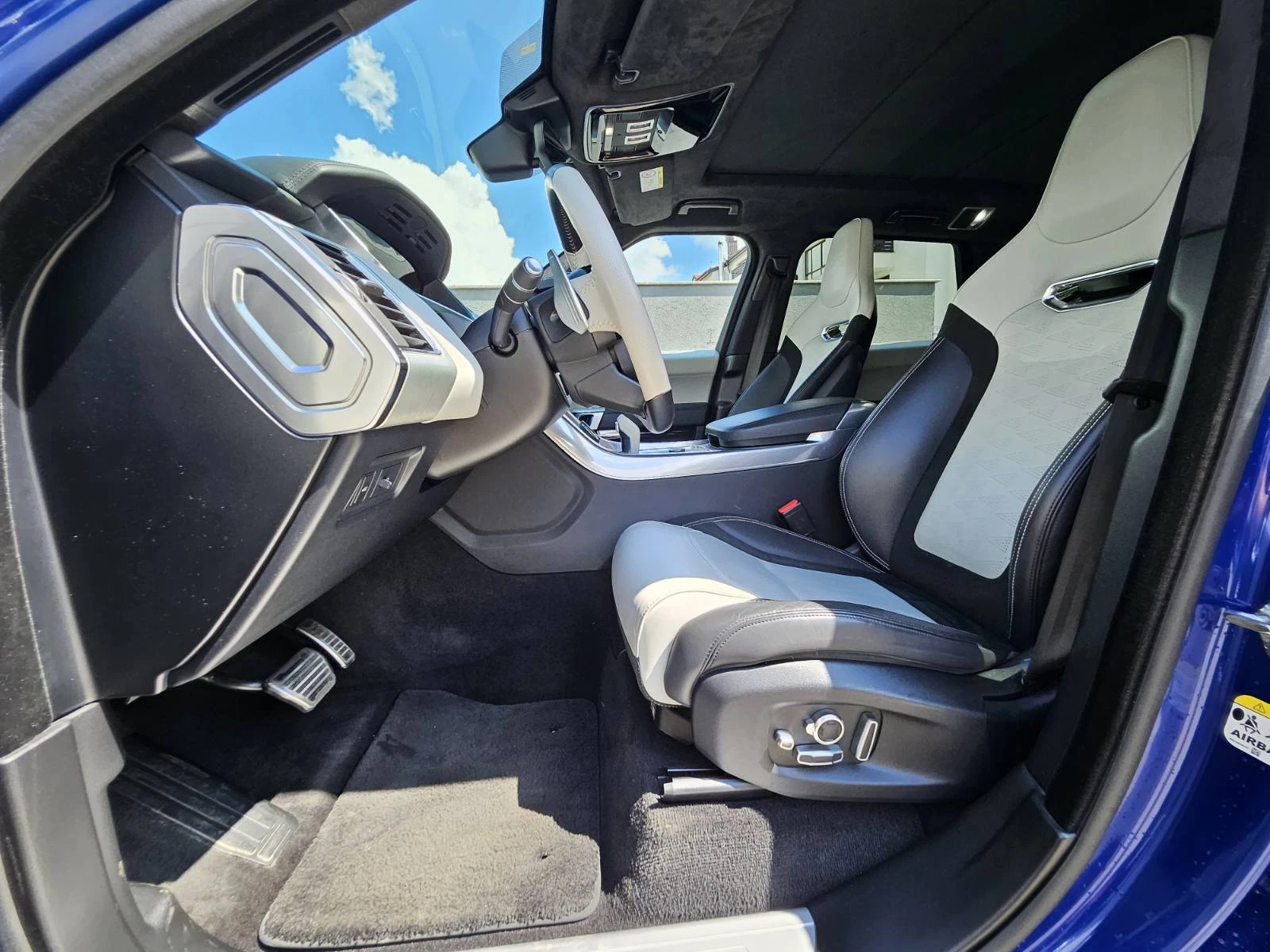 Land Rover Range Rover Sport SVR 5.0L V8 SUPERCHARGED, снимка 10 - Автомобили и джипове - 54843882