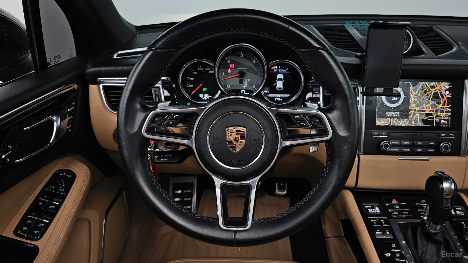 Porsche Macan S* КОЖА* ПАНО* ОБДУХВ* PHP* 360, снимка 12 - Автомобили и джипове - 55213057