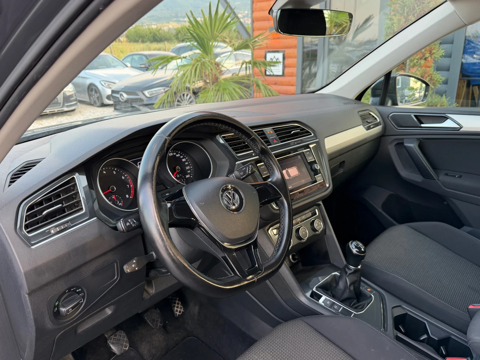 VW Tiguan ��� ���� �� ������ | Mobile.bg � ����������� 10