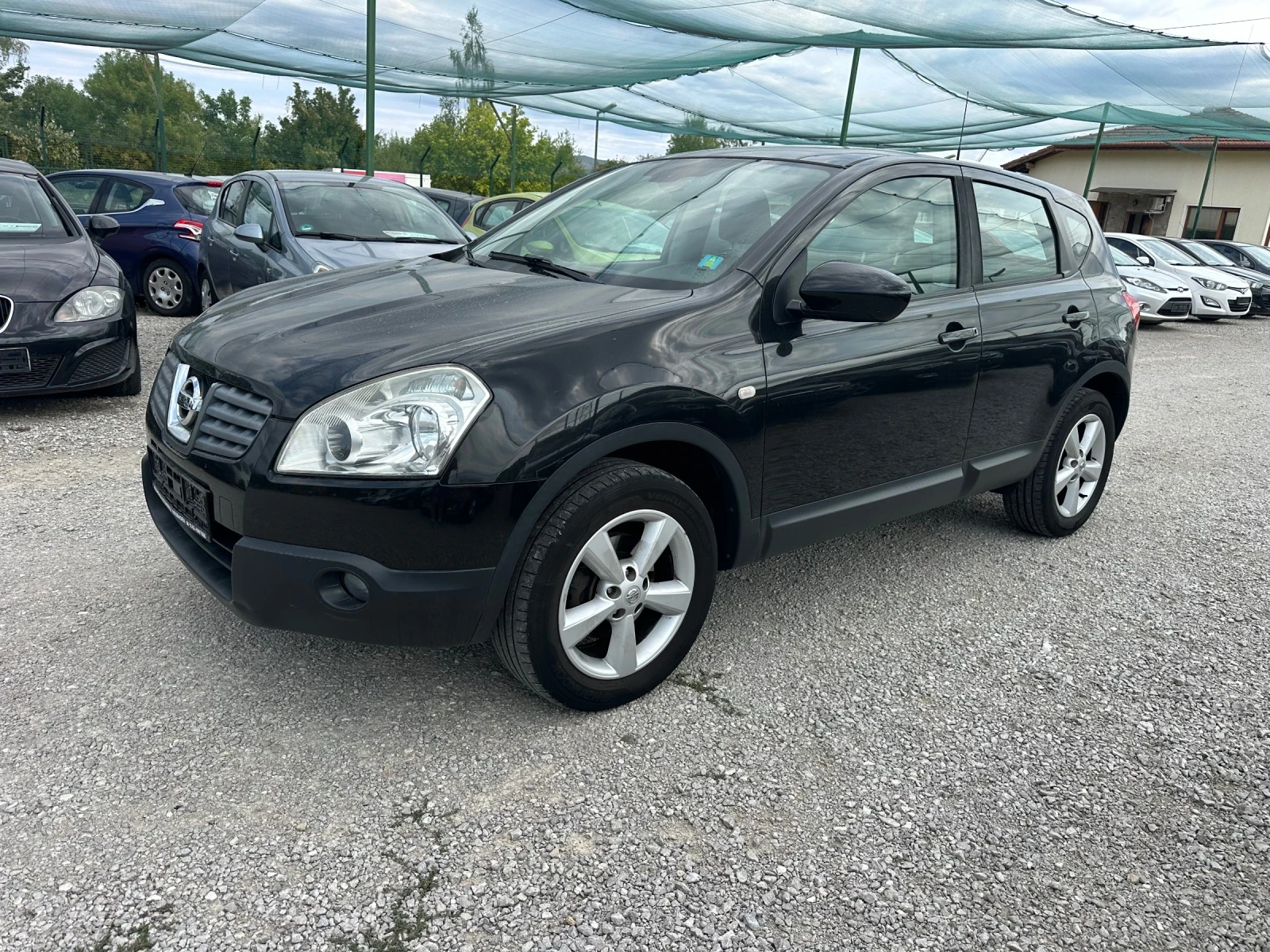 Nissan Qashqai 1.6 I  Газ-Бензин