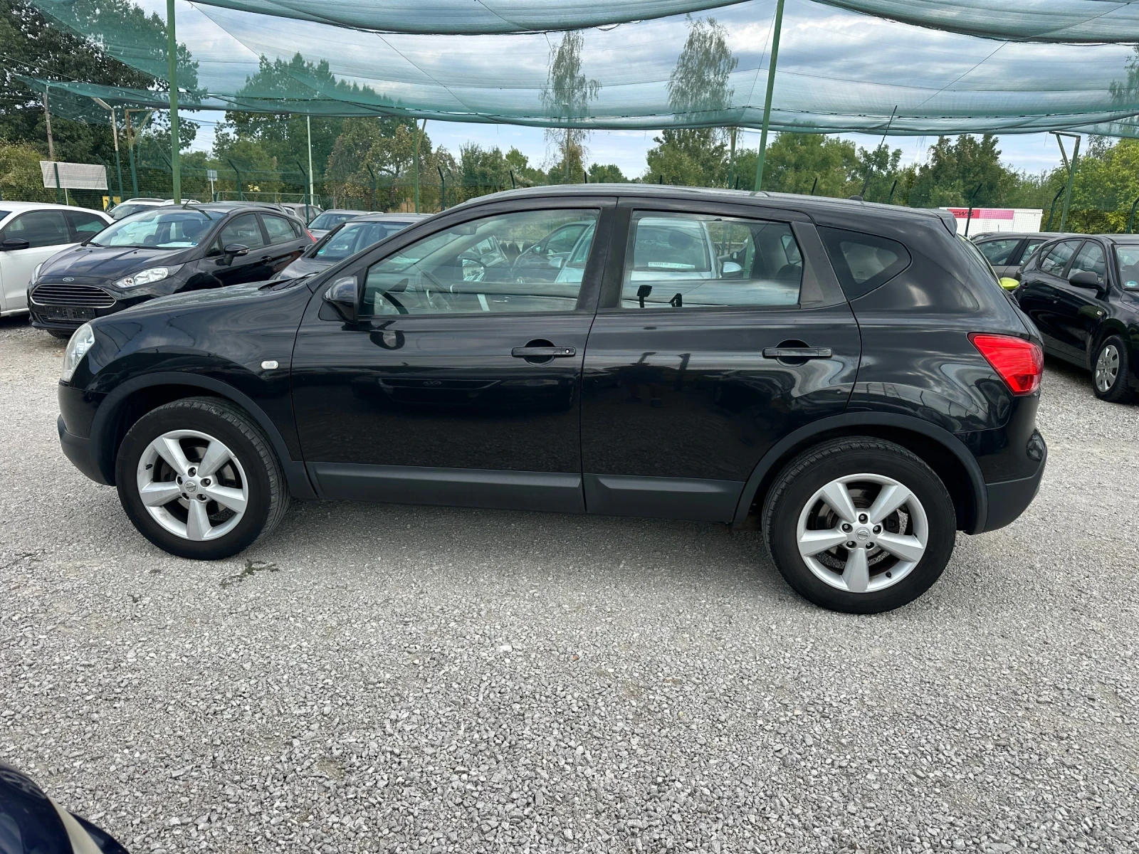 Nissan Qashqai 1.6 I  Газ-Бензин, снимка 8 - Автомобили и джипове - 55969307