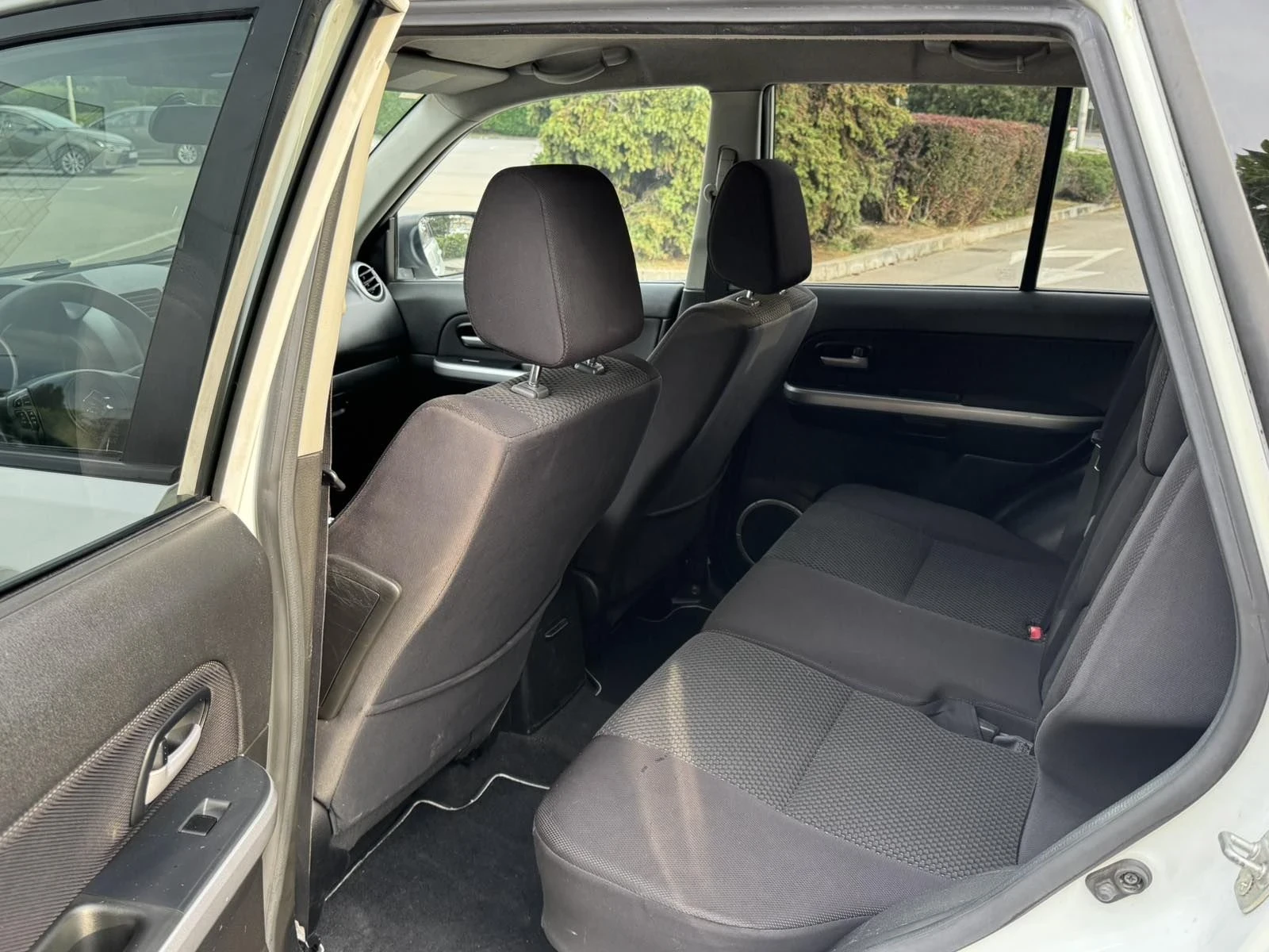 Suzuki Grand vitara, снимка 10 - Автомобили и джипове - 56168026