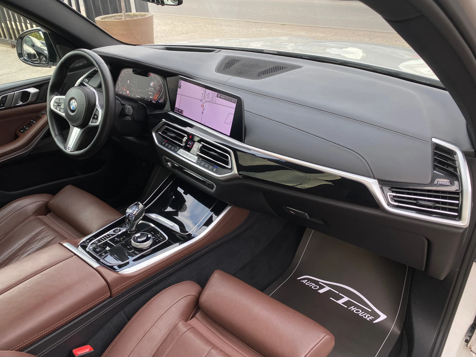 BMW X5 M-Pack* Laser* Sky Lounge* Massage* Harman/Kardon*, снимка 10 - Автомобили и джипове - 56710258