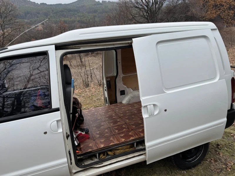 Nissan Vanette 2.4, снимка 9 - Бусове и автобуси - 48892259