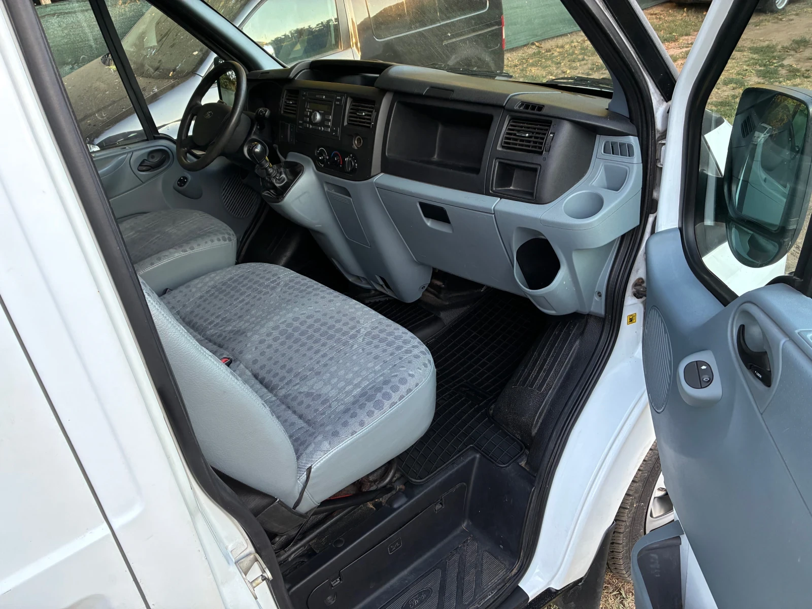 Ford Transit Euro 5, снимка 11 - Бусове и автобуси - 55683347