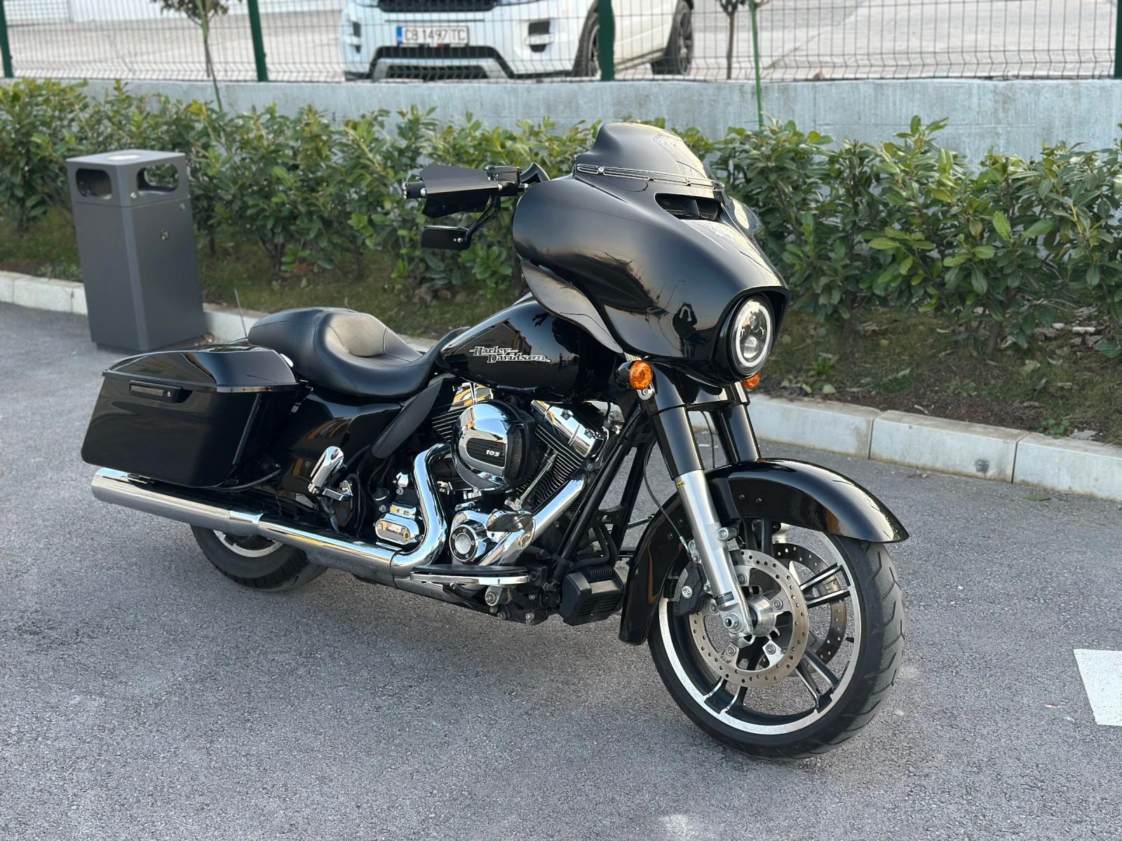 Harley-Davidson Street Glide Special 14Apes V&H Club Style