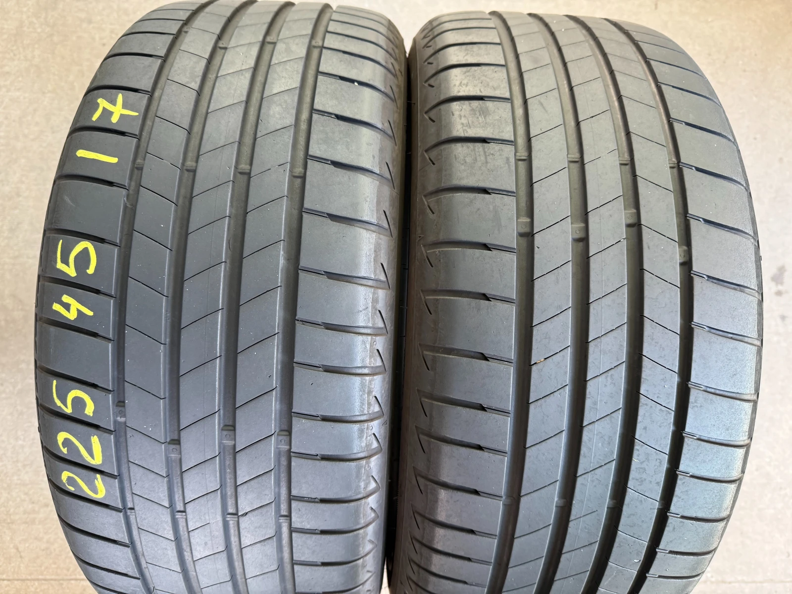 Гуми Летни 225/45R17, снимка 4 - Гуми и джанти - 54600605