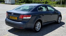 Toyota Avensis 1.8 Бензин, снимка 7