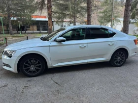 Skoda Superb, снимка 13