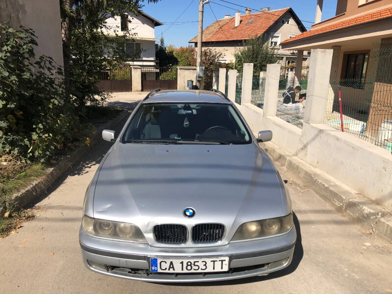 BMW 520, снимка 1 - Автомобили и джипове - 49174058