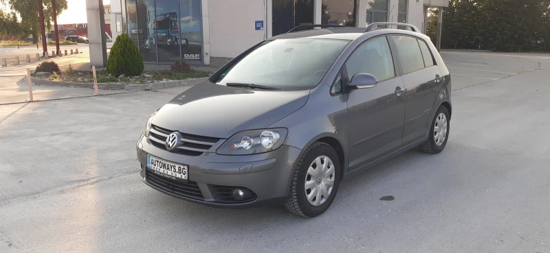 VW Golf Plus 1.6 i  102 k.c., снимка 7 - Автомобили и джипове - 46281972