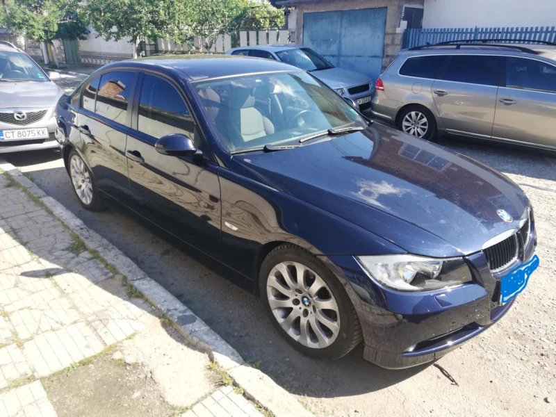 BMW 320, снимка 1 - Автомобили и джипове - 47103686