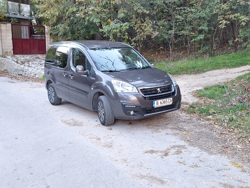 Peugeot Partner, снимка 12 - Автомобили и джипове - 47881023