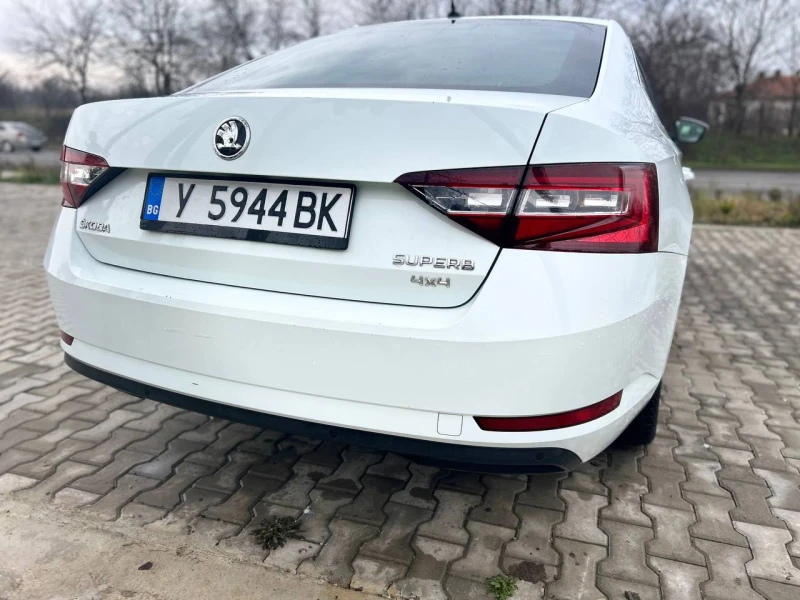 Skoda Superb, снимка 7 - Автомобили и джипове - 48404742