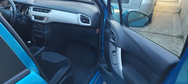 Citroen C3 1.2i, снимка 11 - Автомобили и джипове - 49441823