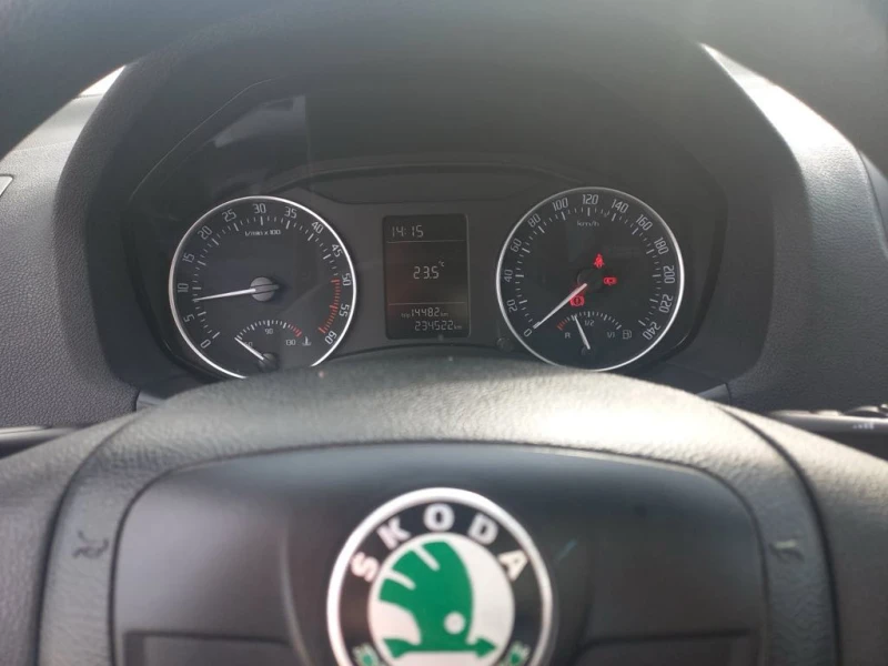 Skoda Octavia 2.0 TDI COMMON RAIL, снимка 7 - Автомобили и джипове - 49442527