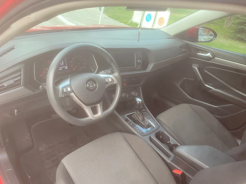 VW Jetta, снимка 7 - Автомобили и джипове - 52710385