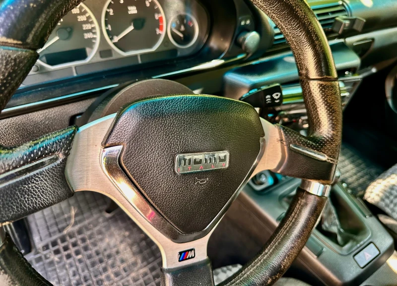 BMW 330 Вписан в талона 330 бензин боя хамелион , снимка 5 - Автомобили и джипове - 52408345