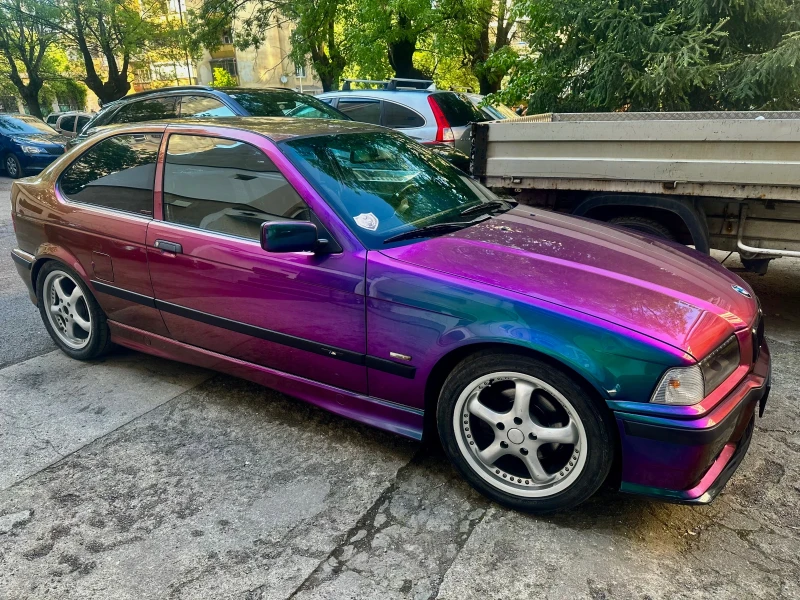 BMW 330 Вписан в талона 330 бензин боя хамелион , снимка 12 - Автомобили и джипове - 52408345