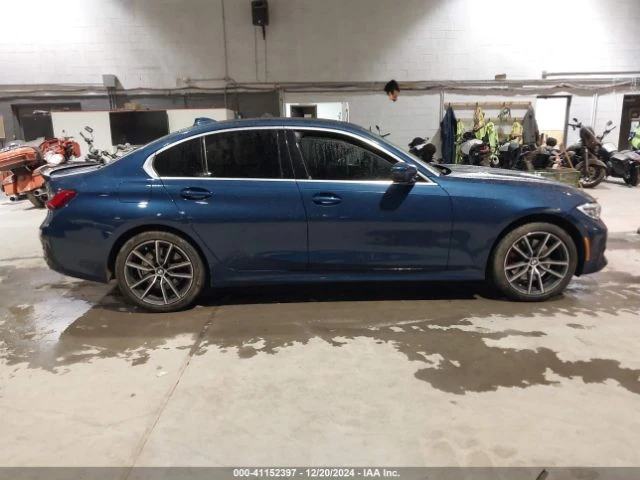 BMW 330 I XDRIVE, Минимална щета, Реални километри!, снимка 5 - Автомобили и джипове - 48813077