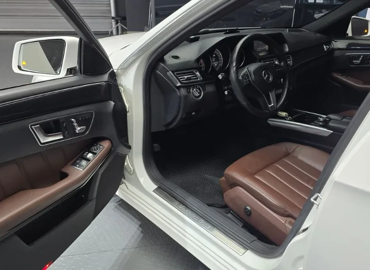Mercedes-Benz E 220 Avantgarde - изображение 9