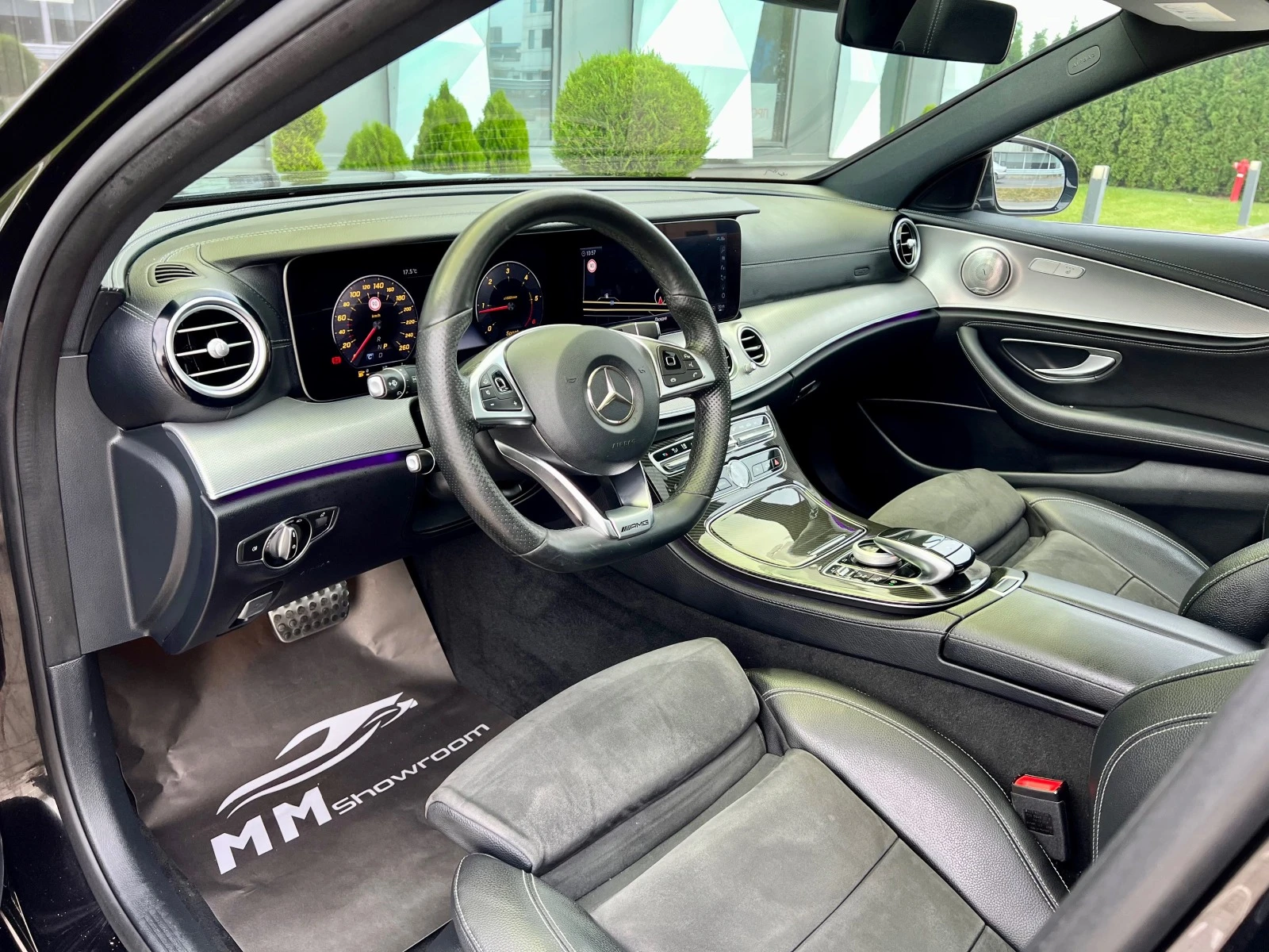 Mercedes-Benz E 220 AMG-360KAM-BLIND-SPOT-360CAM-BURMESTER-ПОДГРЕ - изображение 9