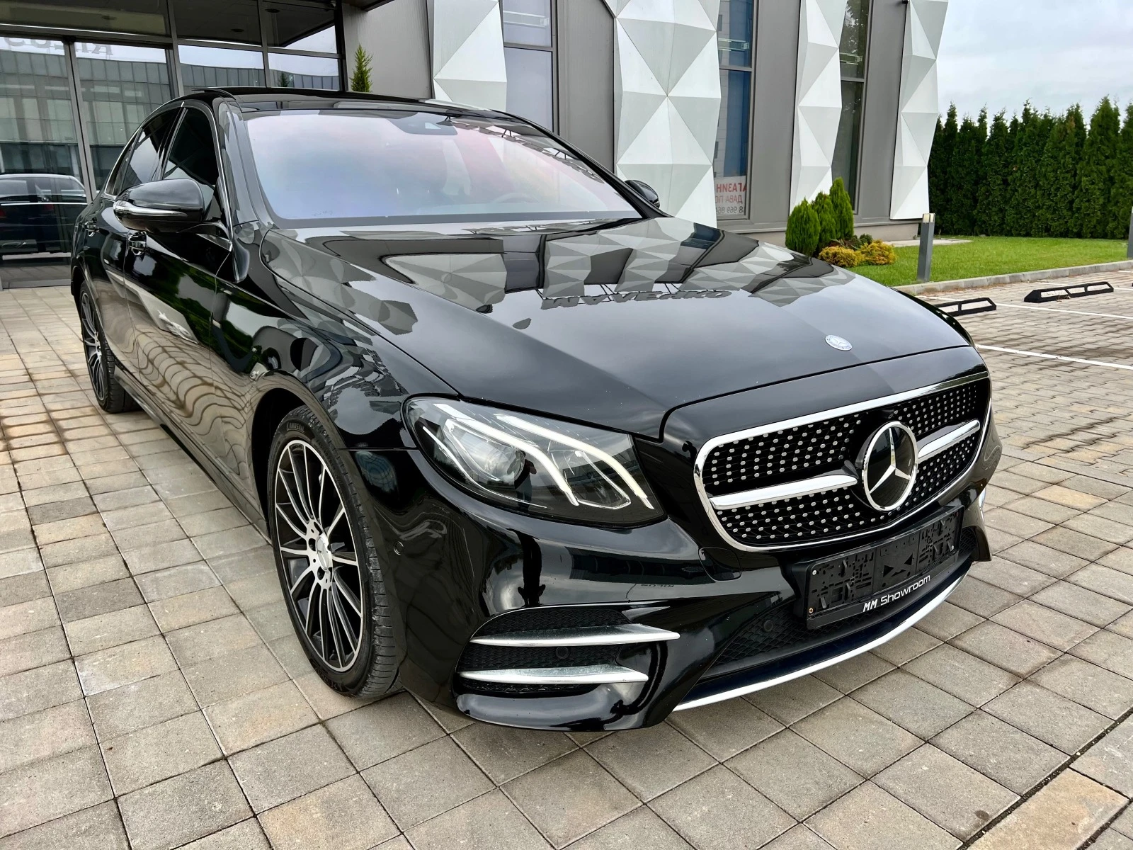 Mercedes-Benz E 220 AMG-360KAM-BLIND-SPOT-360CAM-BURMESTER-ПОДГРЕ - изображение 3