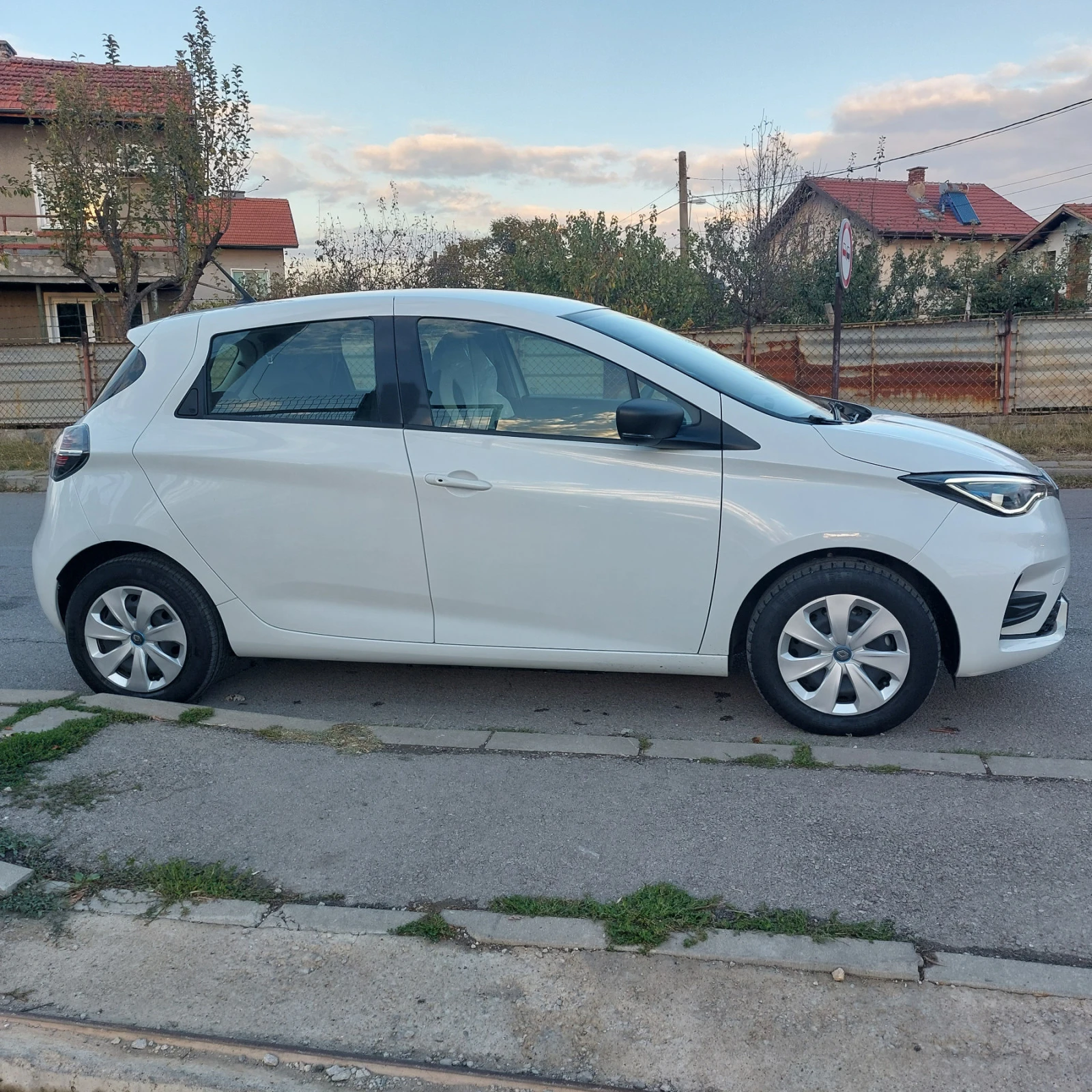 Renault Zoe  - изображение 8