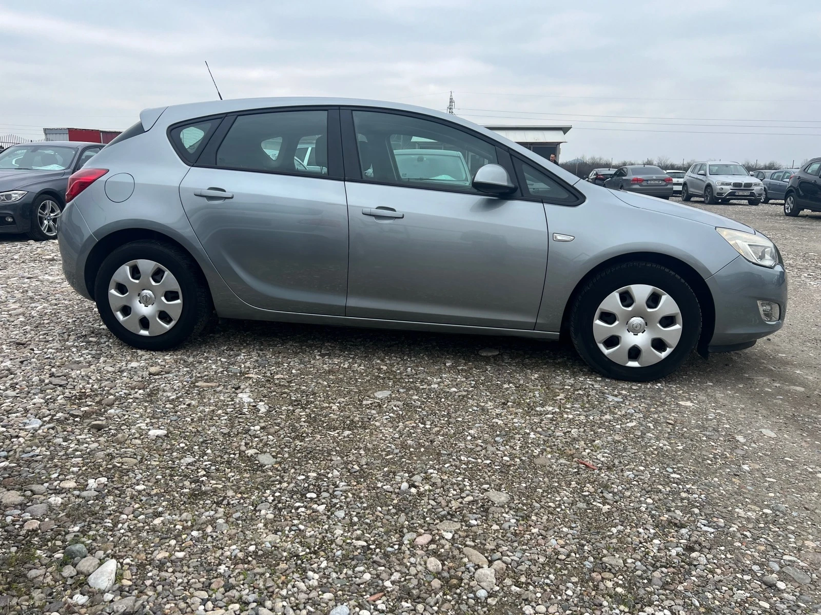 Opel Astra 1.4  - изображение 4