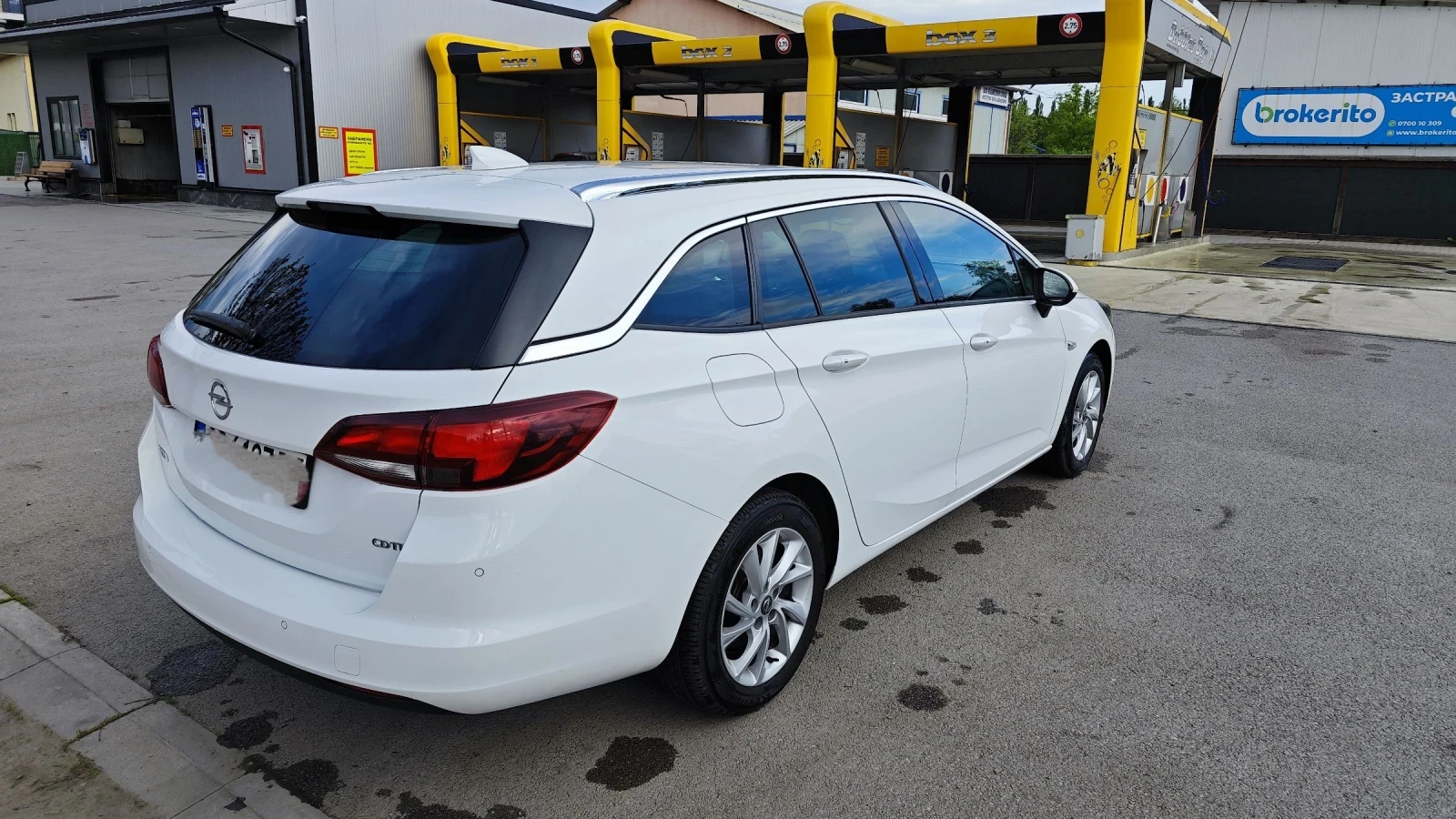 Opel Astra Sport Tourer  - изображение 4