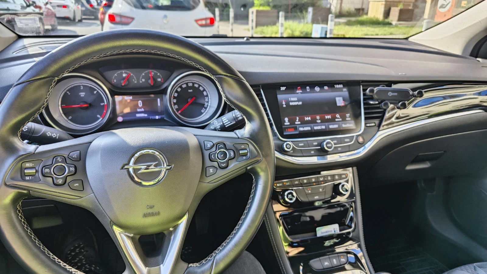 Opel Astra Sport Tourer  - изображение 7